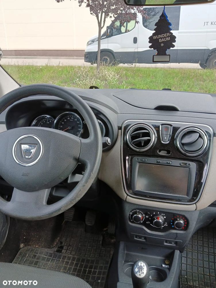 Dacia Lodgy 1.5 dCi Ambiance - 11