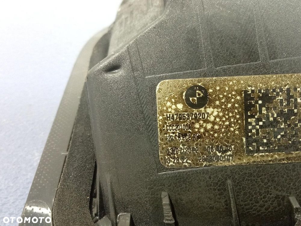 BMW IX I20 LAMPA TYŁ PRAWA TYLNA WEWNĘTRZNA 7953792 - 5