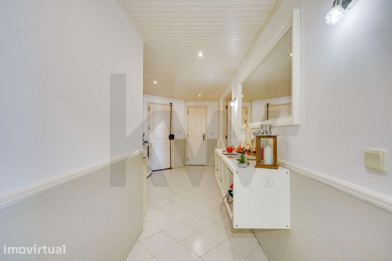 Excelente Apartamento T3 com 125m2 Garagem e Lareira em Fitares - Grande imagem: 3/27