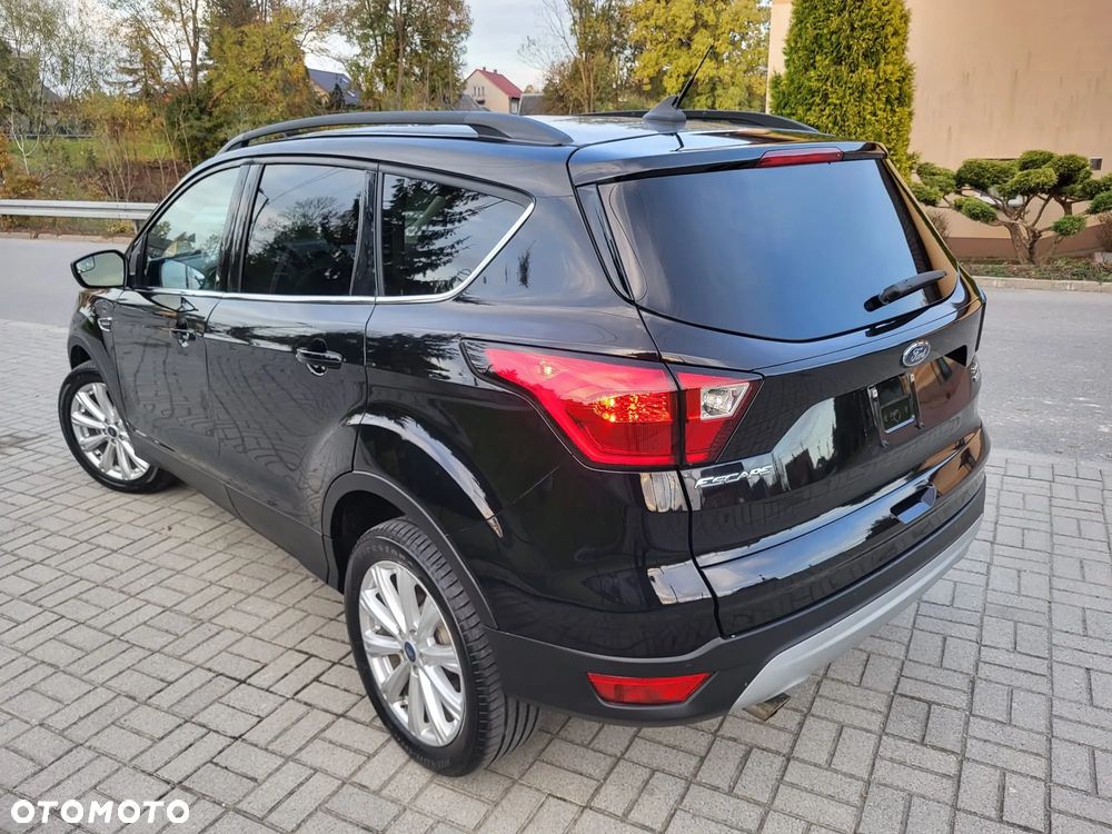 Ford Kuga - 26