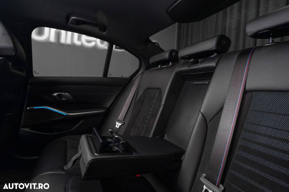 BMW M3 2022 — imagine 32