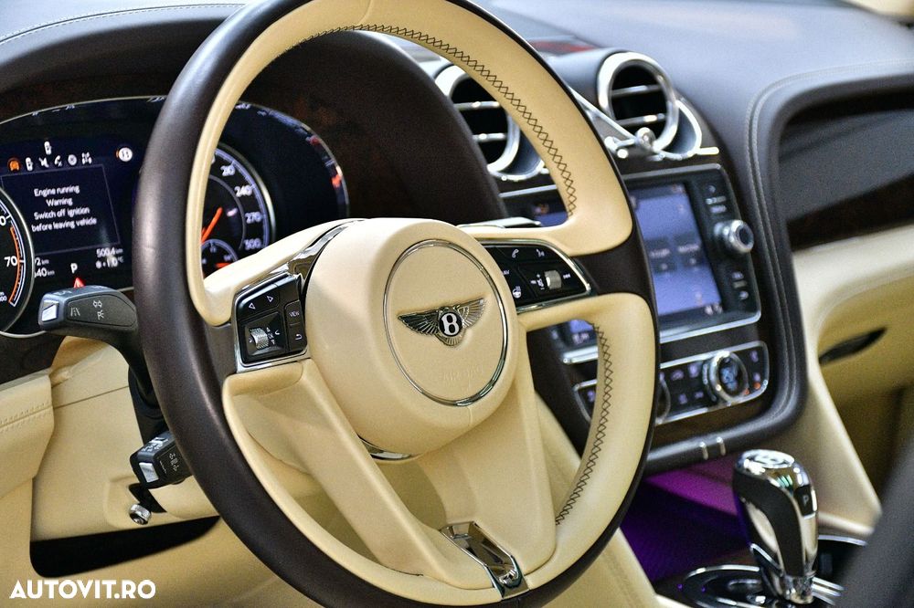 Bentley Bentayga W12 Mulliner - 31