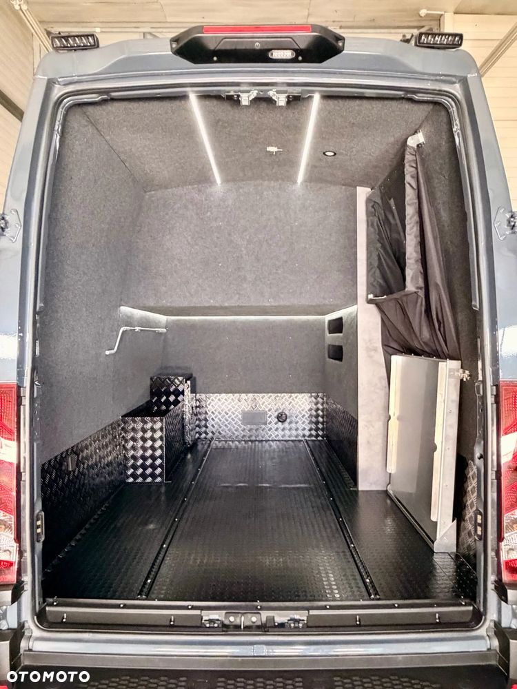 Mercedes-Benz Sprinter - 34