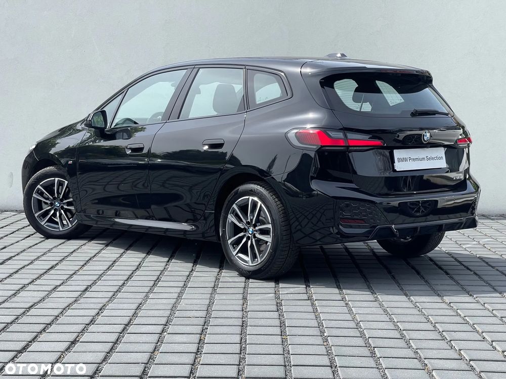 BMW 218I 2023 photo 3