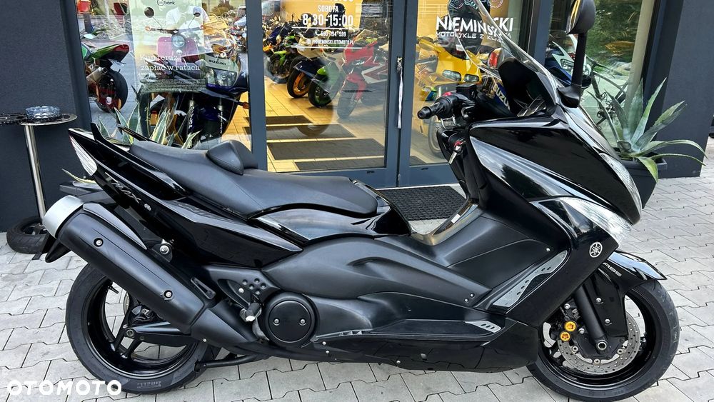 Yamaha Tmax - 10