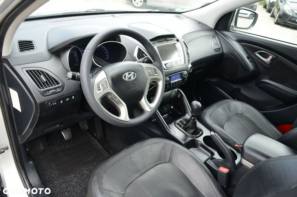 Hyundai ix35 - 23