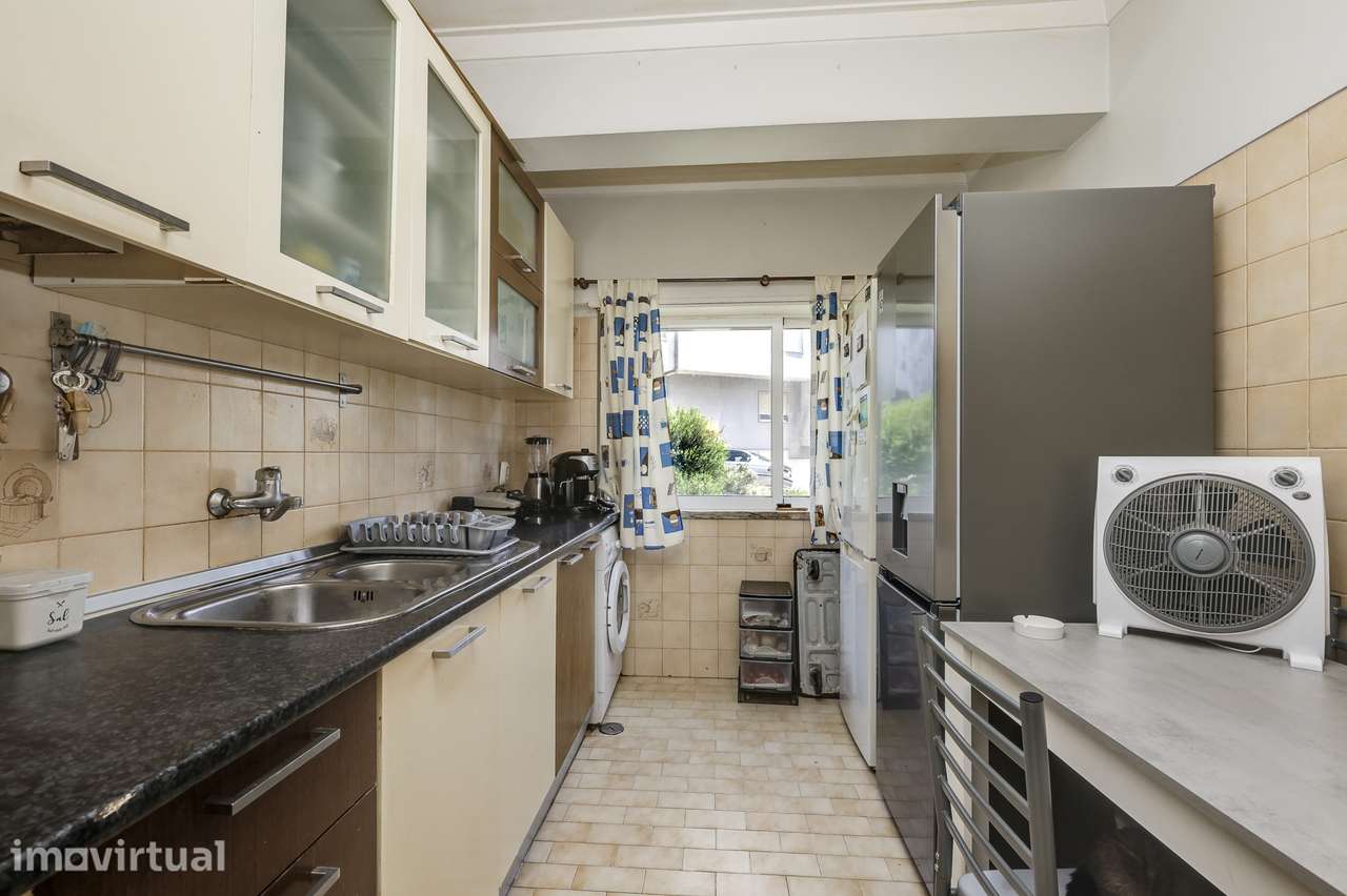 Apartamento T2 localizado no Casal de São Brás - Grande imagem: 3/17