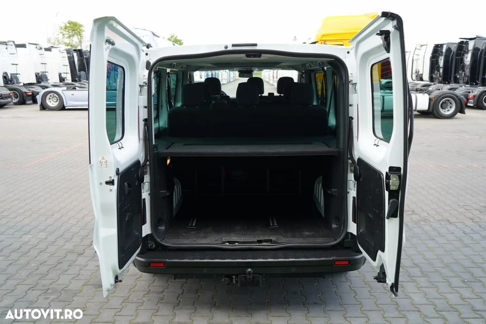 Renault TRAFIC III / AUTOBUS / 9 LOCURI / PRIMUL PROPRIETAR / DEALER POLONESE / 2022 / - 35