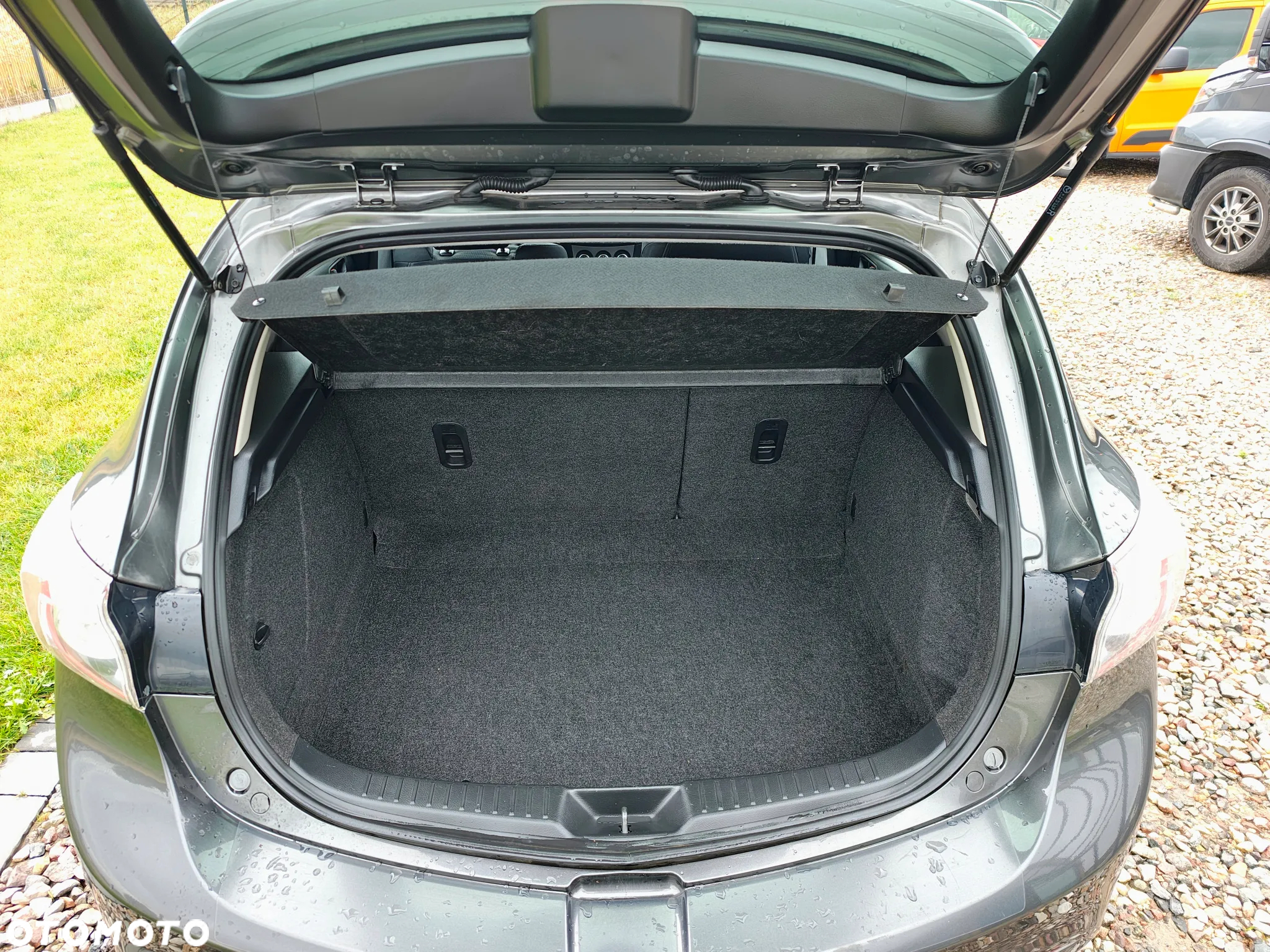 Mazda 3 - 9