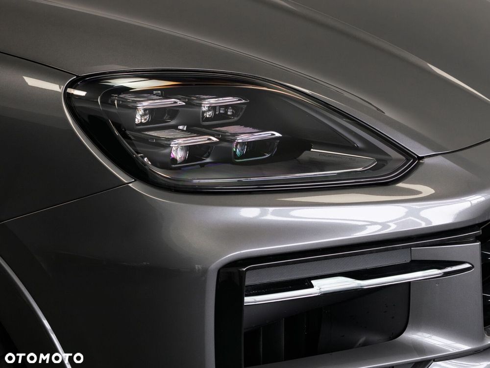Porsche Cayenne - 8