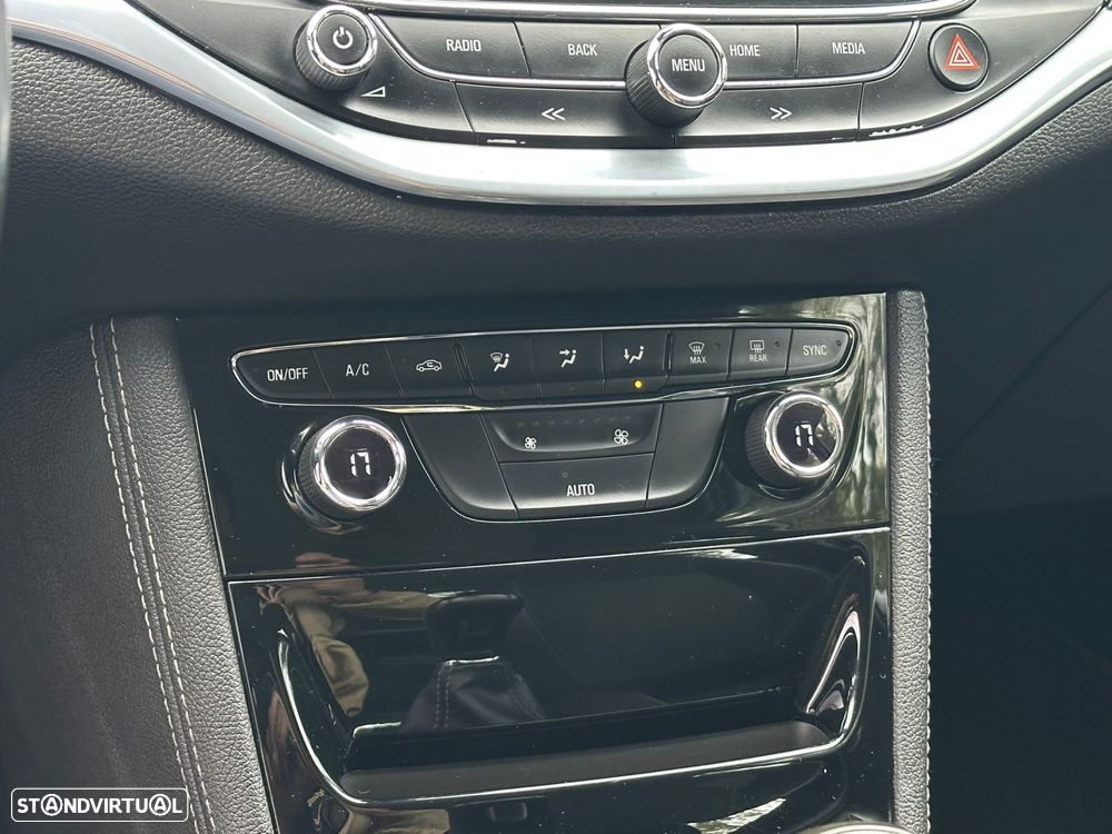 Opel Astra Sports Tourer 1.6 CDTi Executive S/S - 12