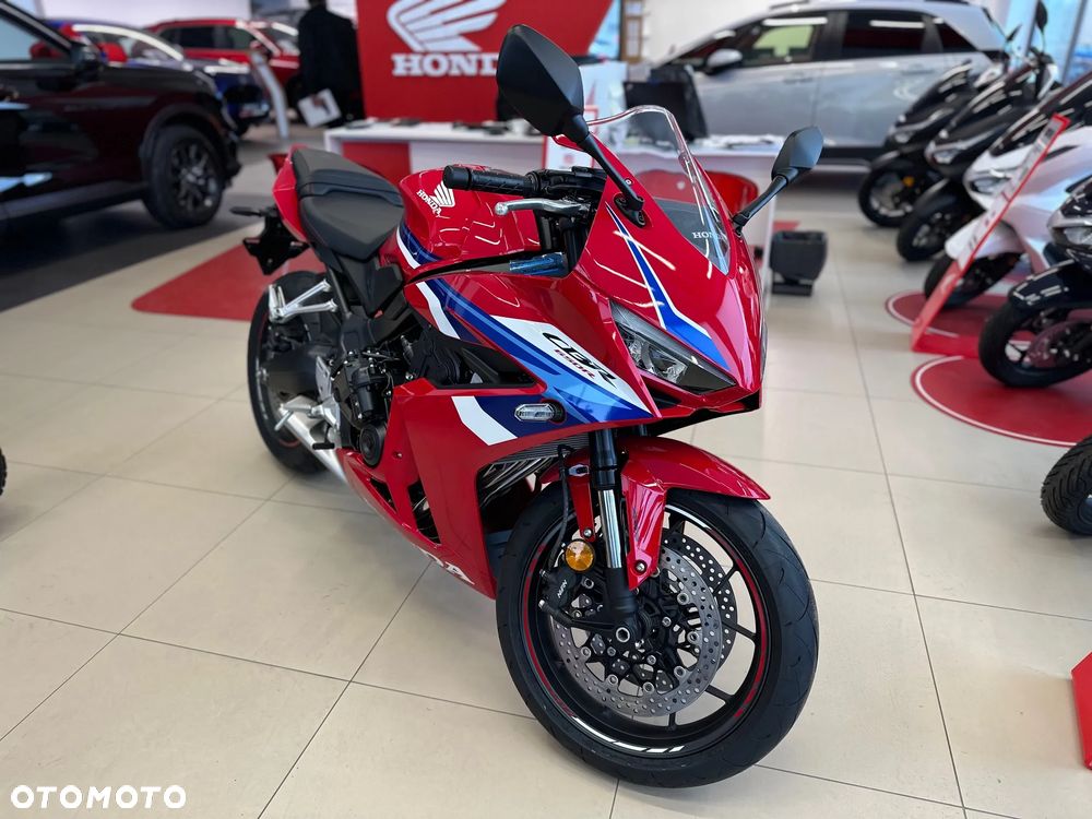 Honda CBR - 1