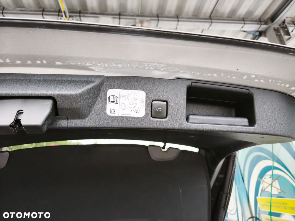 Ford Kuga 2.0 TDCi 4x2 ST-Line - 13