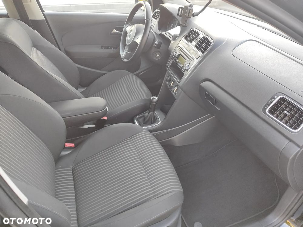 Volkswagen Polo 1.4 FSI Highline - 30