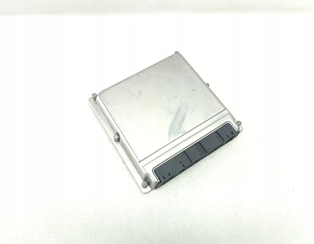 KOMPUTER SILNIKA MERCEDES W203 2.2 CDI A0001536579 - 1