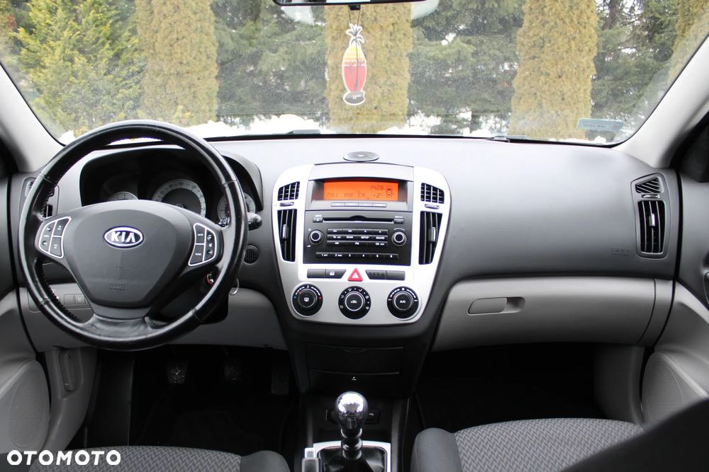 Kia Ceed 2.0 Optimum - 24