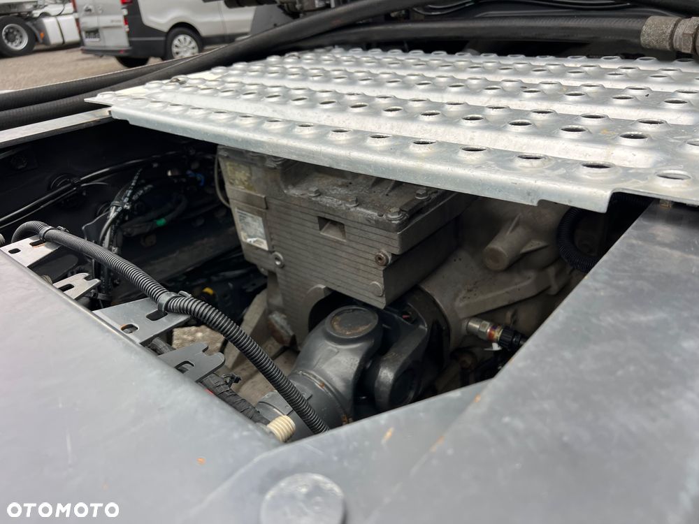 Renault GAMA T 480 HYDRAULIKA - 31