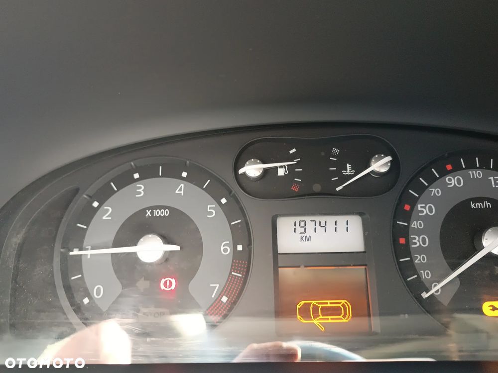 Renault Laguna 2.0 16V 140 Emotion - 24