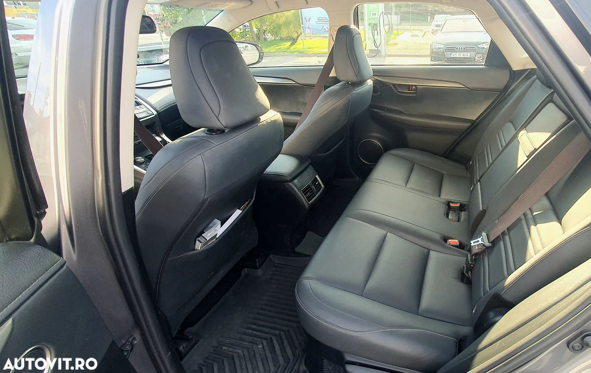 Lexus Seria NX 300h - 9