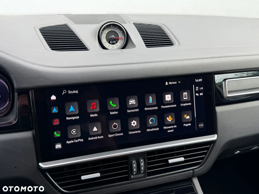Porsche Cayenne - 18