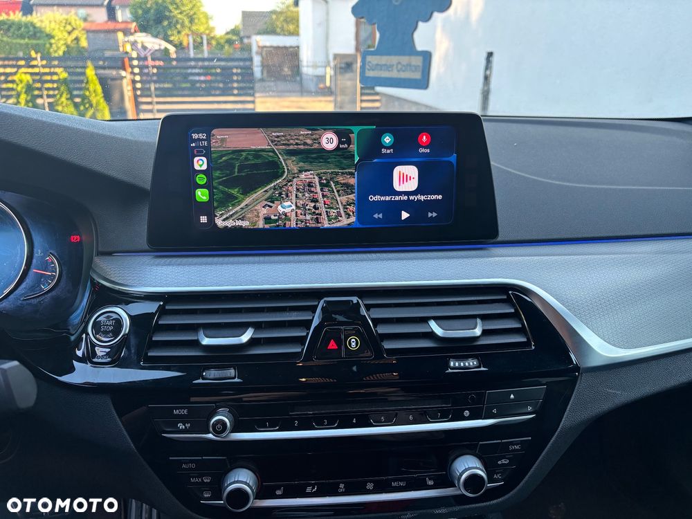 BMW Seria 5 520d M Sport - 7