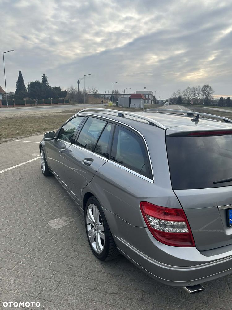 Mercedes-Benz Klasa C 200 CGI Automatik BlueEFFICIENCY Avantgarde - 5