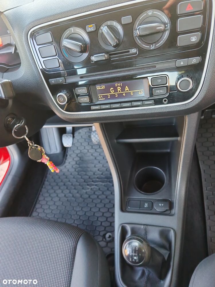 Volkswagen up! 1.0 Take - 14