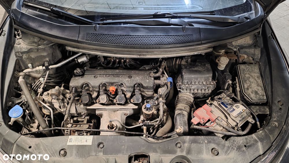 Honda Civic ver-1-8-comfort - 9