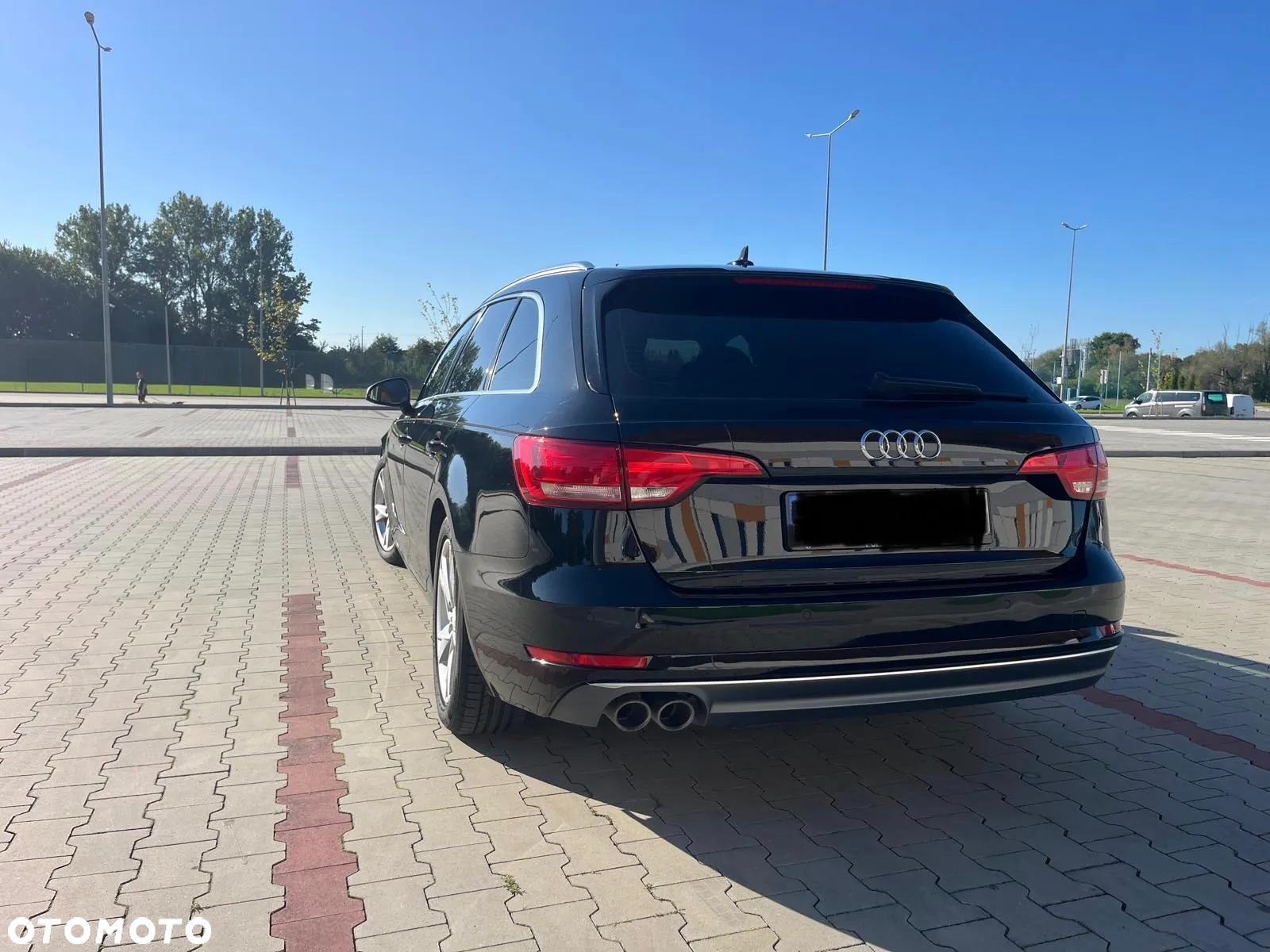 Audi A4 ver-avant-2-0-tdi-s-tronic - 7