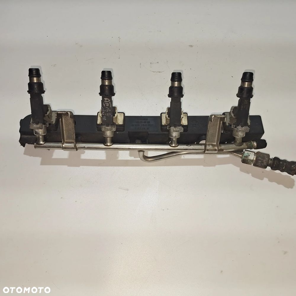 LISTWA WTRYSKOWA OPEL 09152039A 000055194 25313846 - 2