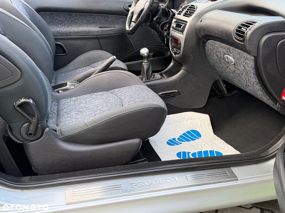 Peugeot 206 CC - 26