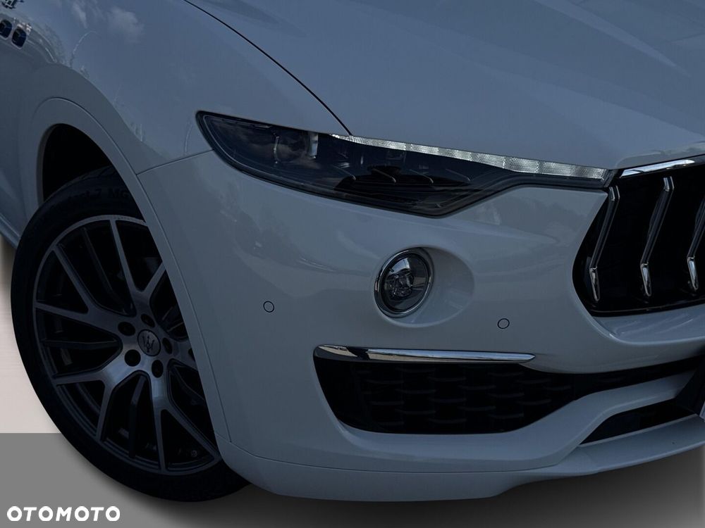 Maserati Levante - 16