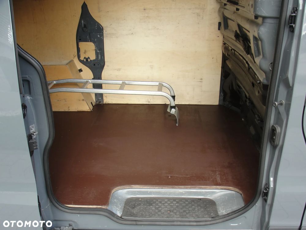 Renault Trafic - 7