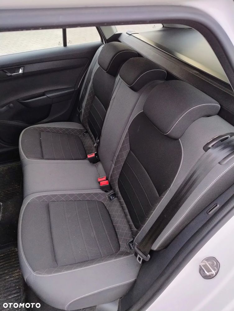 Skoda Fabia 1.0 Ambition - 13