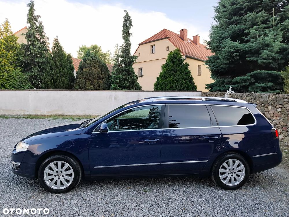 Volkswagen Passat 2.0 TDI Highline - 16
