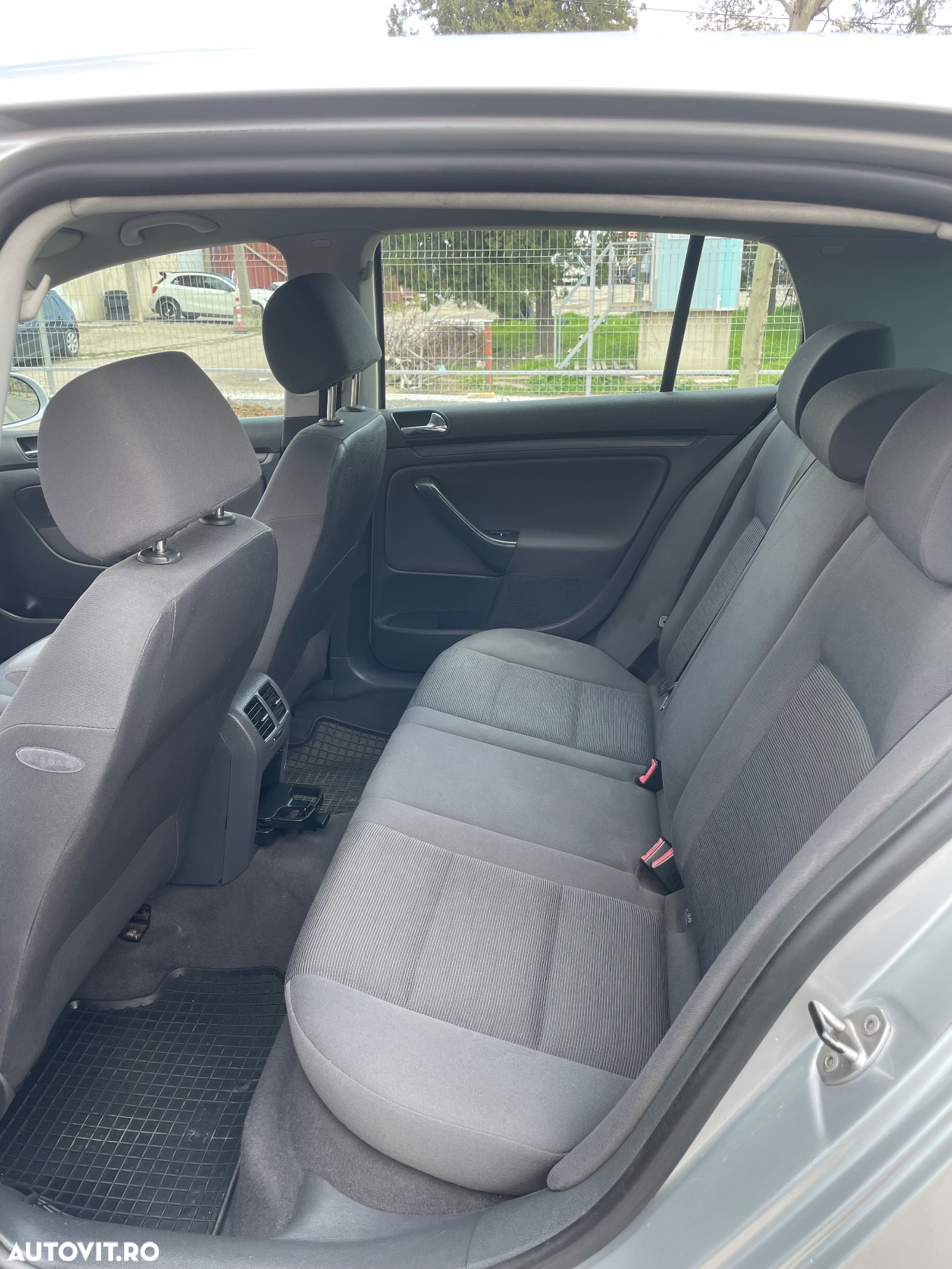 Volkswagen Golf 1.6 Comfortline - 8