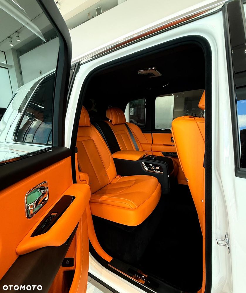 Rolls-Royce Cullinan - 38