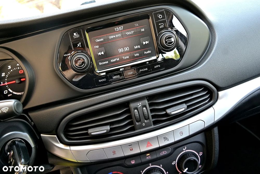 Fiat Tipo 1.4 T-Jet Easy - 23