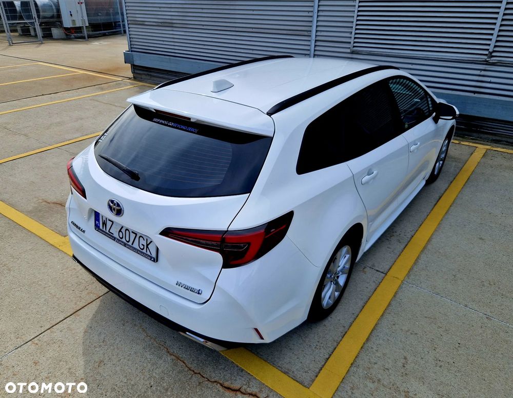 Toyota Corolla 1.8 Hybrid Comfort - 13