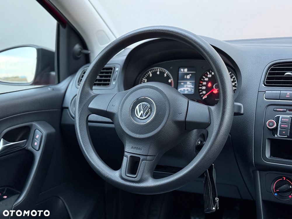 Volkswagen Polo - 14