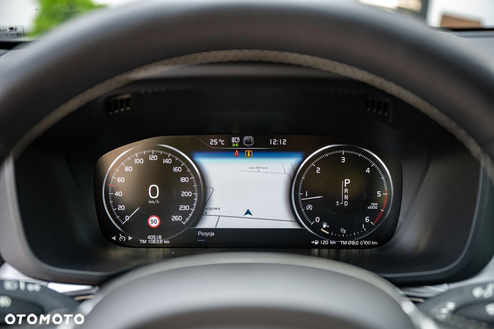 Volvo XC 60 D4 SCR R-Design - 20