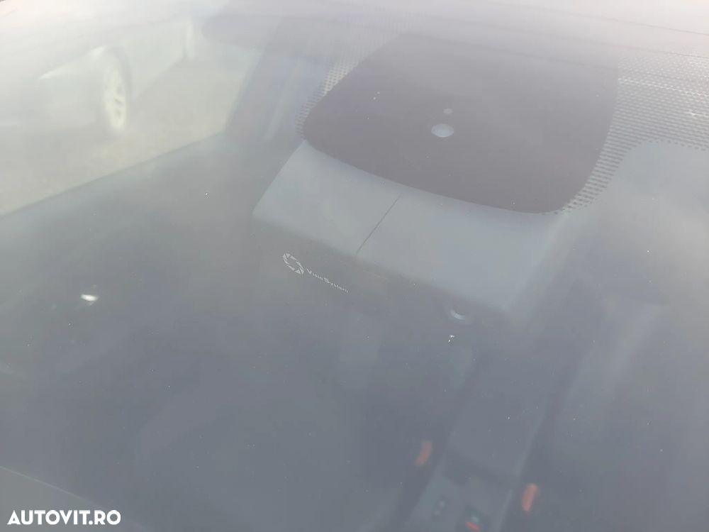 Renault Megane dCi 110 FAP Paris Business - 24