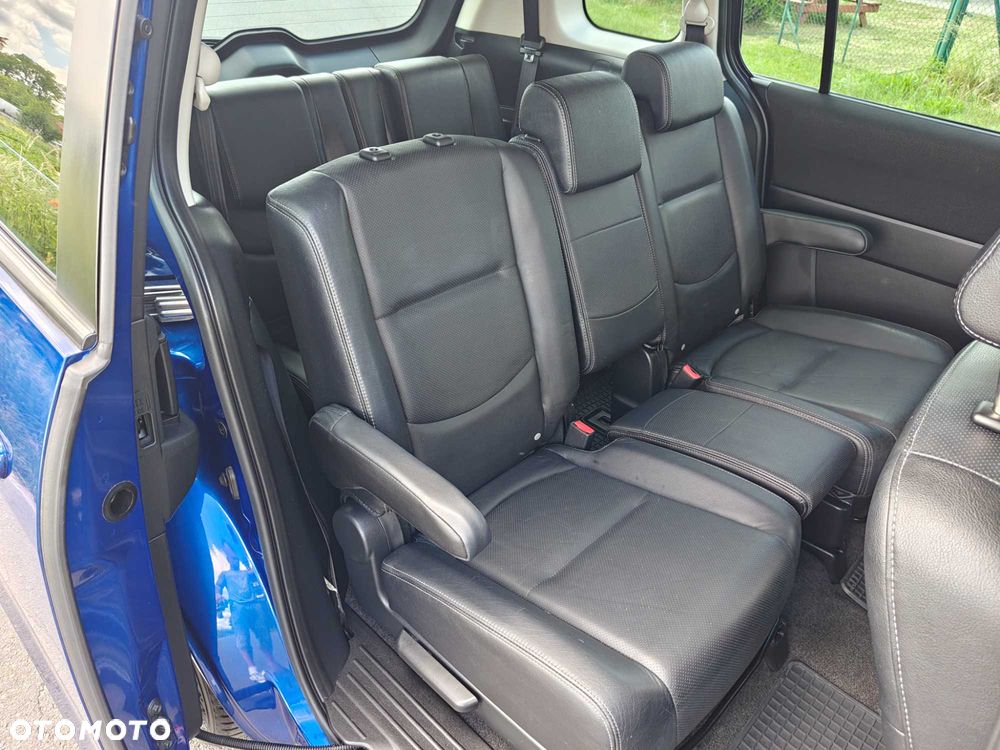 Mazda 5 - 5