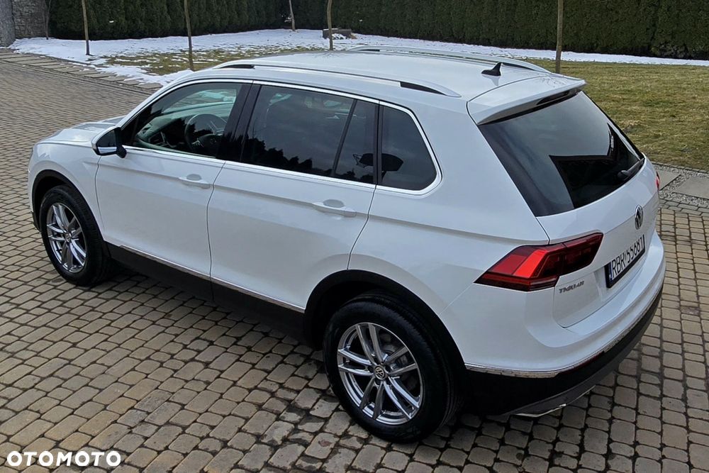 Volkswagen Tiguan 2.0 TSI 4Motion DSG OPF Highline - 17