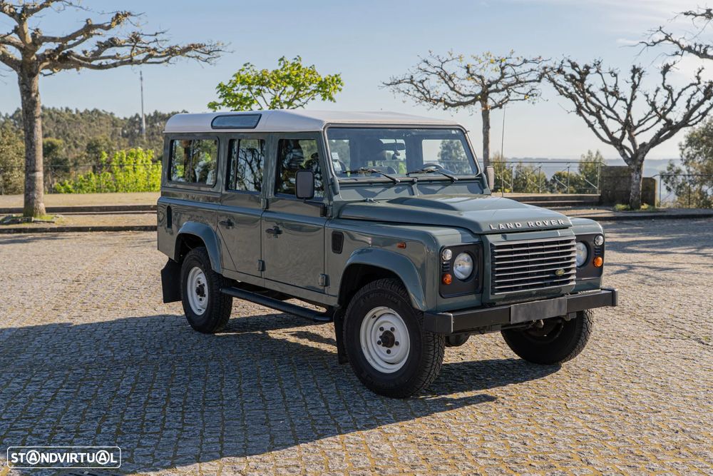 Land Rover Defender 110 Edition 60yrs - 21