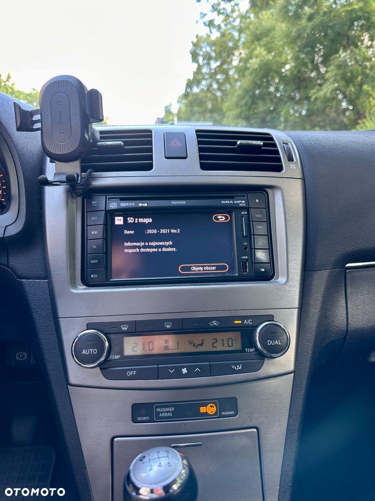 Toyota Avensis 2.0 Sol plus NAVI - 8