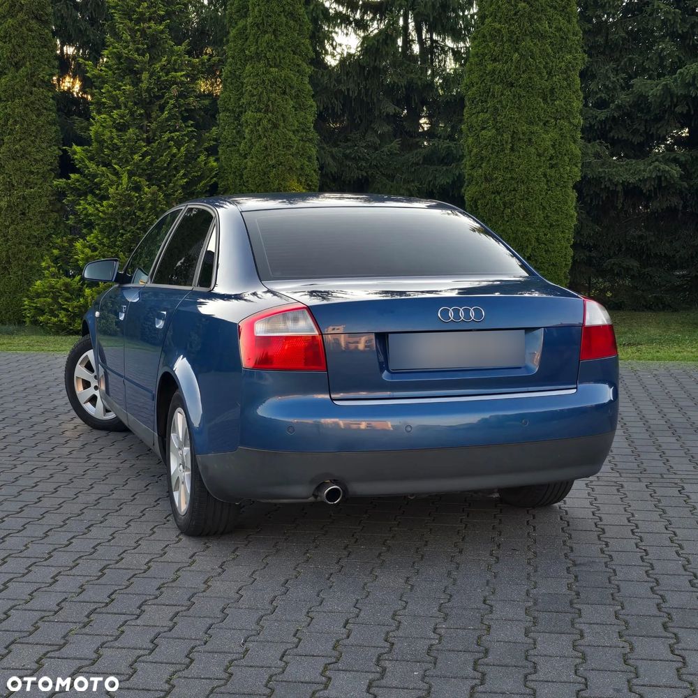 Audi A4 Limousine 2 - 10
