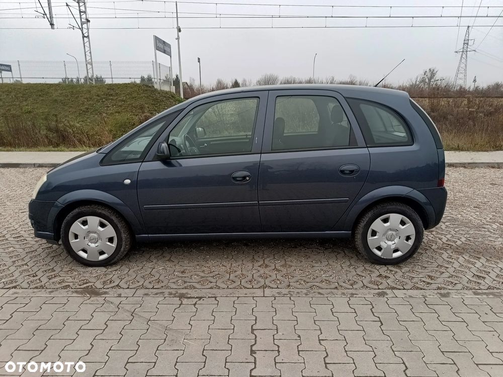 Opel Meriva - 12