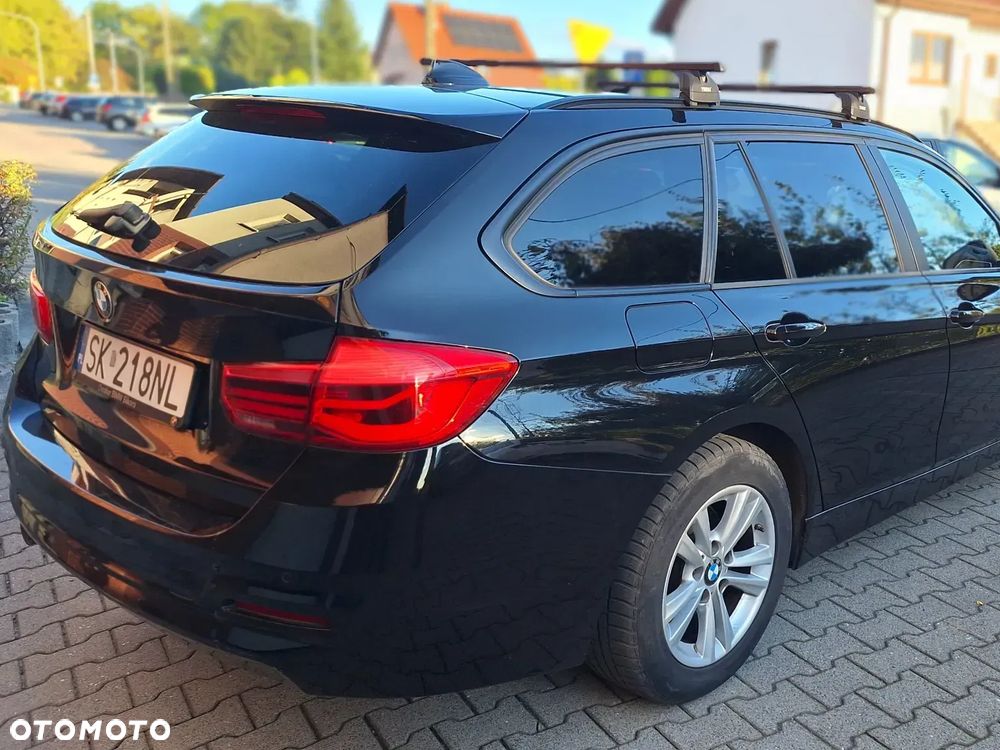 BMW 3 Series 2018 photo 3