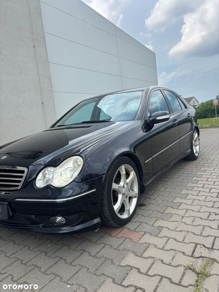 Mercedes-Benz Klasa C 320 T CDI 7G-TRONIC Avantgarde Sport Edition - 5
